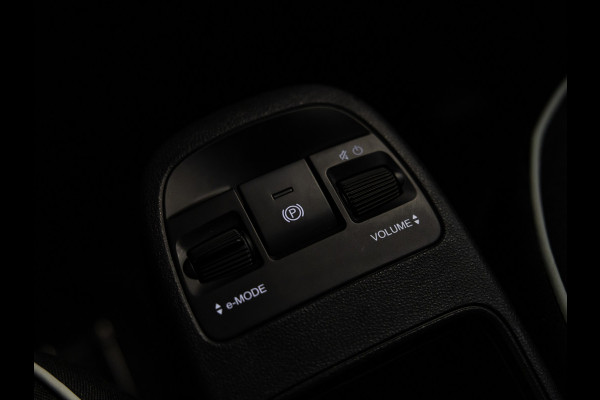 Fiat 500 Urban 24 kWh l SoH 93% l AUT.l Keyless l Virtueel cockpit l BTW auto l 1ste. eig. l Dealer onderhouden l ALS NIEUW