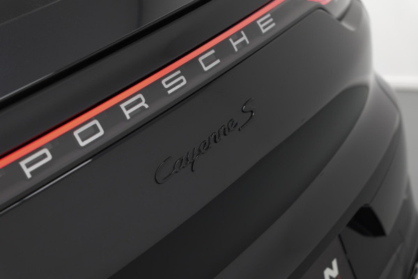 Porsche Cayenne Coupé 2.9 S |Pano|SportChrono|HUD|Luchtvering|