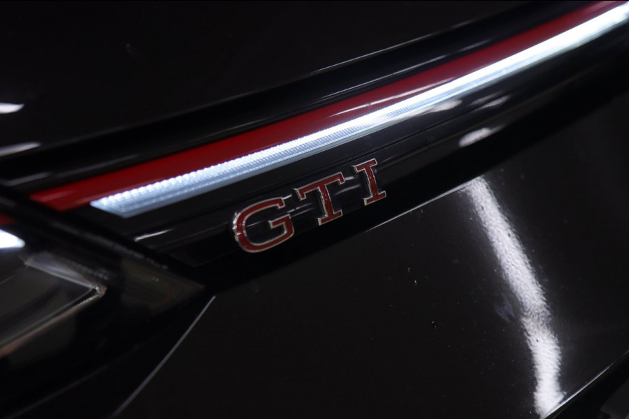 Volkswagen Golf 2.0 TSI GTI CLUBSPORT NURBERGRING/PANO/HUD/H&K/IQ/NAVI/CAM