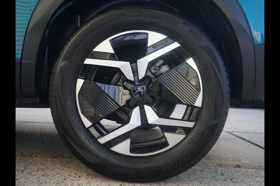 Peugeot 2008 1.2 Hybrid 145 GT Alcantara stoelen