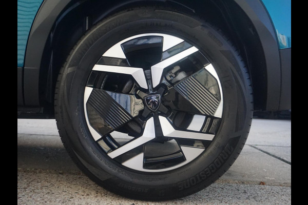 Peugeot 2008 1.2 Hybrid 145 GT Alcantara stoelen