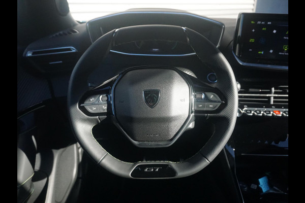 Peugeot 2008 1.2 Hybrid 145 GT Alcantara stoelen