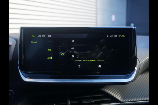 Peugeot 2008 1.2 Hybrid 145 GT Alcantara stoelen
