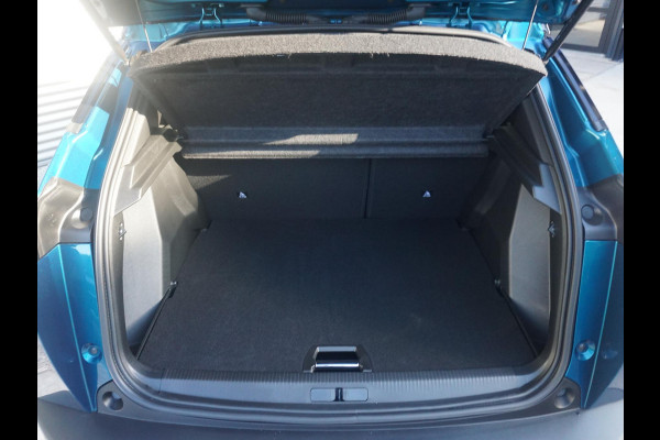 Peugeot 2008 1.2 Hybrid 145 GT Alcantara stoelen