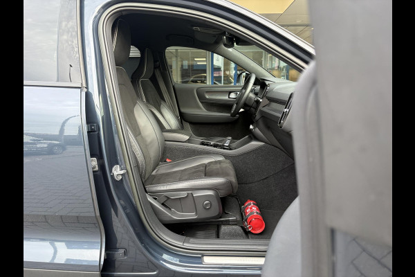 Volvo XC40 1.5 T4 Recharge R-Design 211 PK | Stoelverwarming | Dealeronderhouden | Camera |