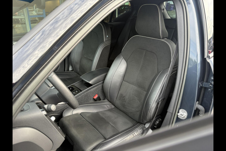 Volvo XC40 1.5 T4 Recharge R-Design 211 PK | Stoelverwarming | Dealeronderhouden | Camera |