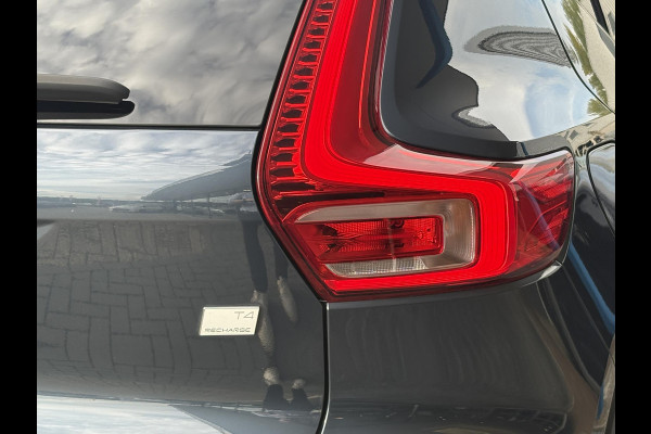 Volvo XC40 1.5 T4 Recharge R-Design 211 PK | Stoelverwarming | Dealeronderhouden | Camera |
