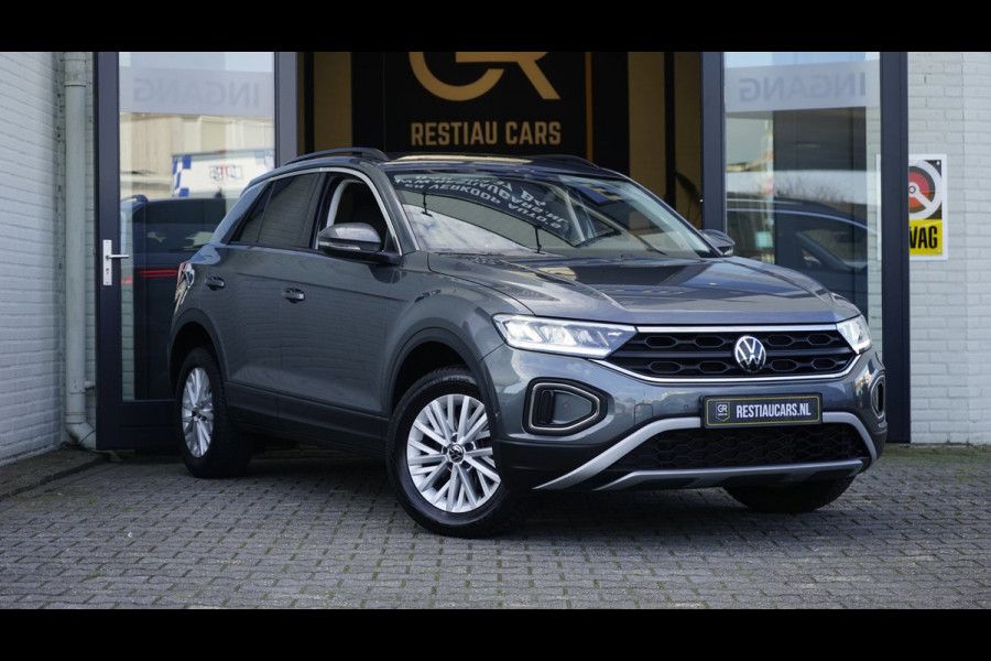 Volkswagen T-Roc 1.5 TSI Life AUTOMAAT|ACC|BEATS|CAMERA|CARPLAY|DAB|KEYLESS|STANDKACHEL|STOEL/ STUURVERWARMING