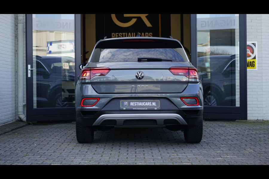Volkswagen T-Roc 1.5 TSI Life AUTOMAAT|ACC|BEATS|CAMERA|CARPLAY|DAB|KEYLESS|STANDKACHEL|STOEL/ STUURVERWARMING
