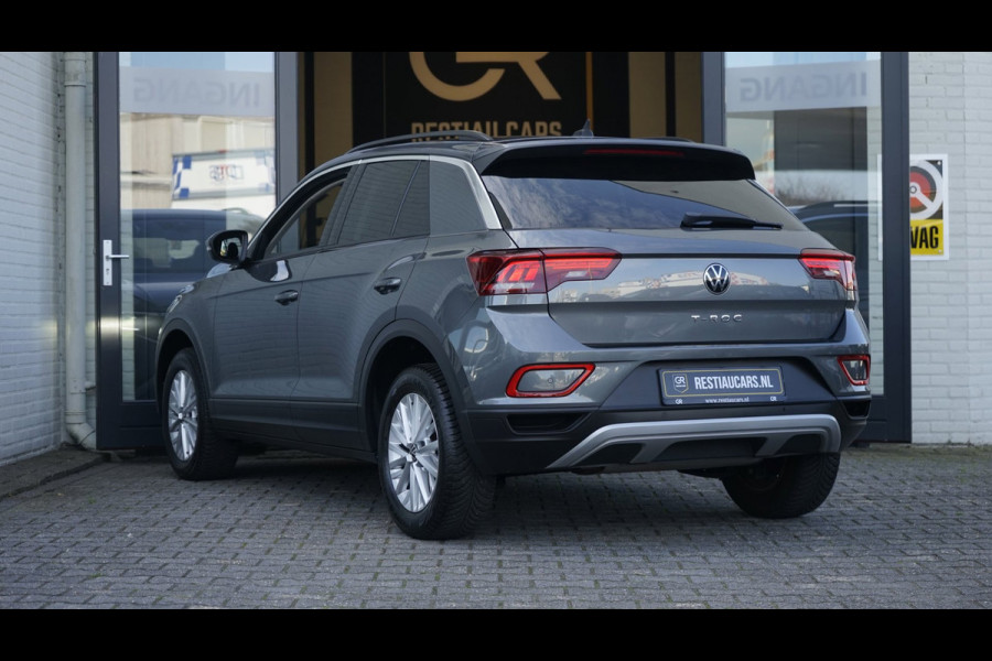 Volkswagen T-Roc 1.5 TSI Life AUTOMAAT|ACC|BEATS|CAMERA|CARPLAY|DAB|KEYLESS|STANDKACHEL|STOEL/ STUURVERWARMING