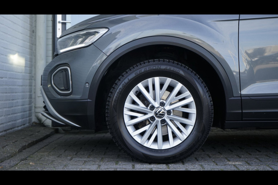 Volkswagen T-Roc 1.5 TSI Life AUTOMAAT|ACC|BEATS|CAMERA|CARPLAY|DAB|KEYLESS|STANDKACHEL|STOEL/ STUURVERWARMING