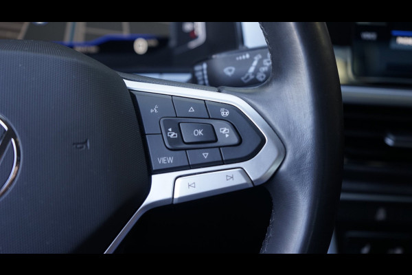 Volkswagen T-Roc 1.5 TSI Life AUTOMAAT|ACC|BEATS|CAMERA|CARPLAY|DAB|KEYLESS|STANDKACHEL|STOEL/ STUURVERWARMING