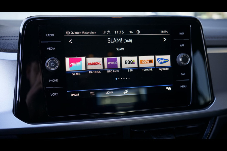 Volkswagen T-Roc 1.5 TSI Life AUTOMAAT|ACC|BEATS|CAMERA|CARPLAY|DAB|KEYLESS|STANDKACHEL|STOEL/ STUURVERWARMING