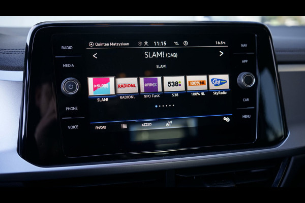 Volkswagen T-Roc 1.5 TSI Life AUTOMAAT|ACC|BEATS|CAMERA|CARPLAY|DAB|KEYLESS|STANDKACHEL|STOEL/ STUURVERWARMING