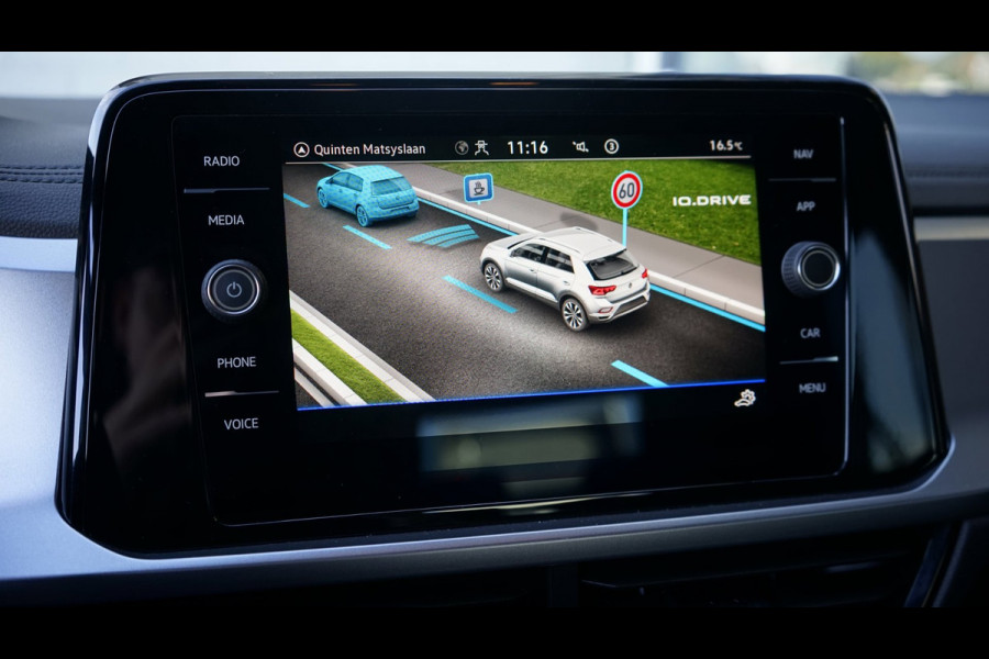 Volkswagen T-Roc 1.5 TSI Life AUTOMAAT|ACC|BEATS|CAMERA|CARPLAY|DAB|KEYLESS|STANDKACHEL|STOEL/ STUURVERWARMING