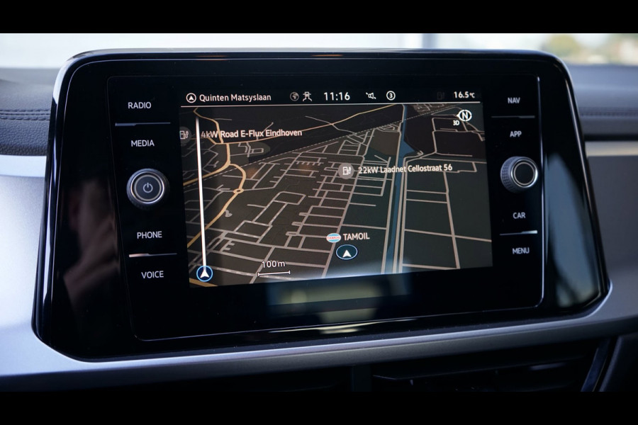 Volkswagen T-Roc 1.5 TSI Life AUTOMAAT|ACC|BEATS|CAMERA|CARPLAY|DAB|KEYLESS|STANDKACHEL|STOEL/ STUURVERWARMING