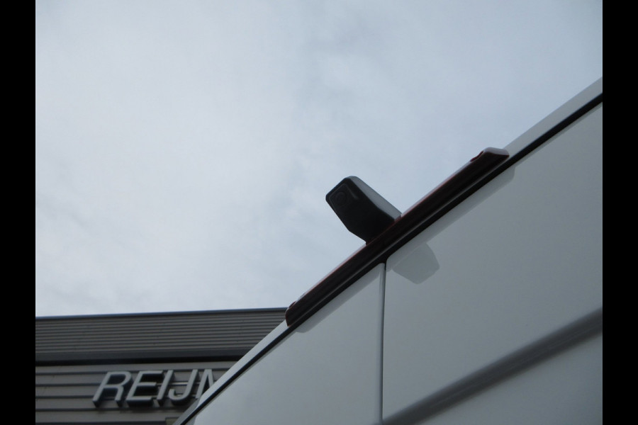 Renault Master E-Tech T35 L2H2, Extra Long Range 87 kWh, Camera, Apple Carplay, Android.