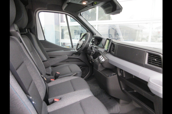 Renault Master E-Tech T35 L2H2, Extra Long Range 87 kWh, Camera, Apple Carplay, Android.