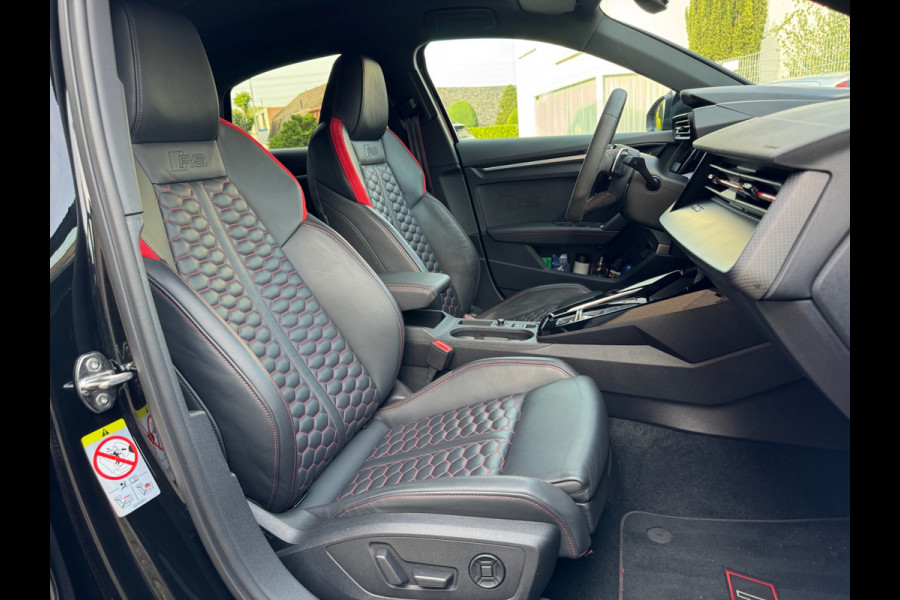 Audi A3 Limousine 2.5 TFSI RS 3 quattro