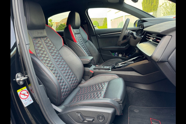 Audi A3 Limousine 2.5 TFSI RS 3 quattro