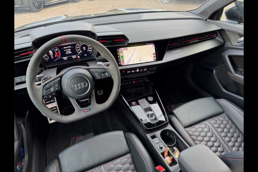 Audi A3 Limousine 2.5 TFSI RS 3 quattro
