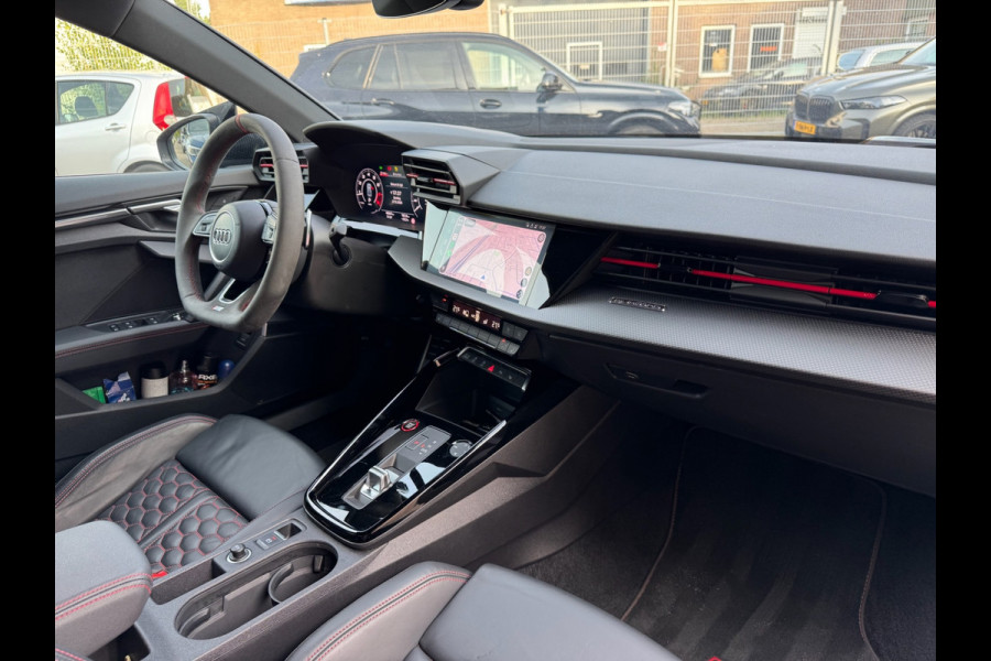 Audi A3 Limousine 2.5 TFSI RS 3 quattro