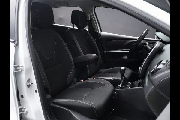 Renault Clio Estate 0.9 TCe Limited Sport (NAVI,CLIMATE,CRUISE,AIRCO,ELEKTRISCH PAKKET,BLUETOOTH,LED,SPORTSTOELEN,NETTE STAAT)
