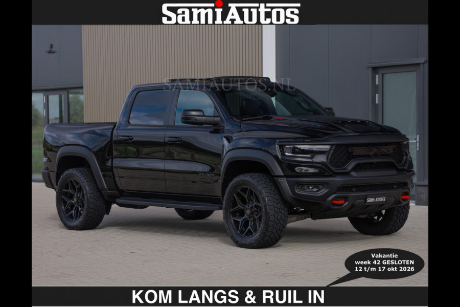 Dodge Ram TRX HELLCAT | 6.2 V8 712PK SUPERCHARGER | € 129.50 excl | RODE STIKSELS | FULLY LOADED | CARBON | CREW CAB | DUBBELE CABINE | 5 PERSOONS | De specialist in Amerikaanse pick‑ups in Nederland en Europa.