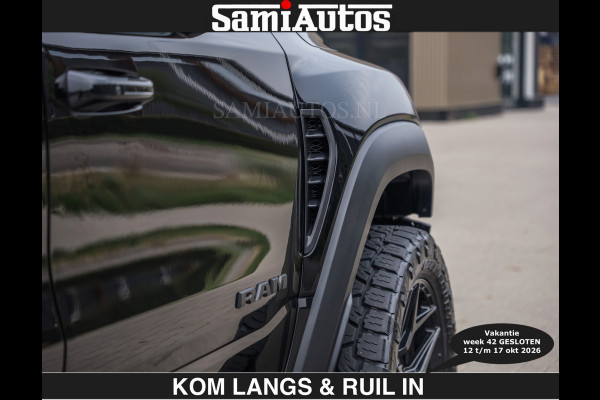 Dodge Ram TRX HELLCAT | 6.2 V8 712PK SUPERCHARGER | € 129.50 excl | RODE STIKSELS | FULLY LOADED | CARBON | CREW CAB | DUBBELE CABINE | 5 PERSOONS | De specialist in Amerikaanse pick‑ups in Nederland en Europa.