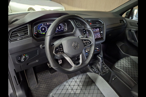Volkswagen Tiguan 1.4 TSI eHybrid R-Line Business+ | Navi | IQ Light | Pano | Camera | Stoelverwarming |
