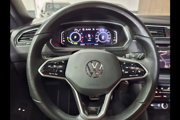 Volkswagen Tiguan 1.4 TSI eHybrid R-Line Business+ | Navi | IQ Light | Pano | Camera | Stoelverwarming |