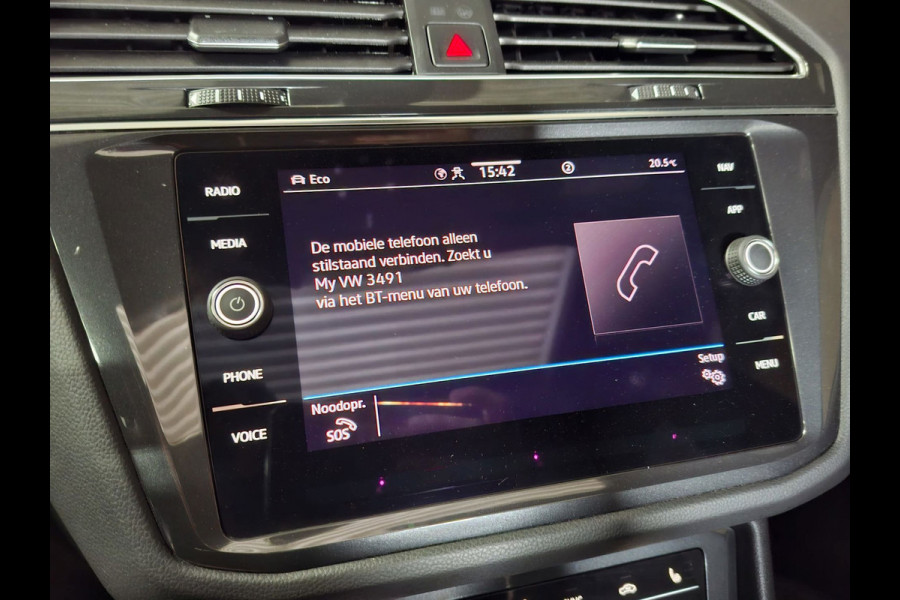 Volkswagen Tiguan 1.4 TSI eHybrid R-Line Business+ | Navi | IQ Light | Pano | Camera | Stoelverwarming |
