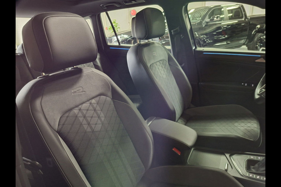 Volkswagen Tiguan 1.4 TSI eHybrid R-Line Business+ | Navi | IQ Light | Pano | Camera | Stoelverwarming |