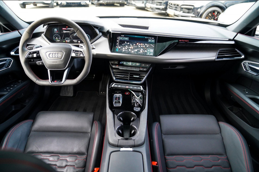 Audi e-tron GT RS 93 kWh | Carbon | B&O 3D | Massage | SOH 91% | HUD | BTW | ACC | 360cam | Stoelkoeling | DriveSelect | Sunroof |