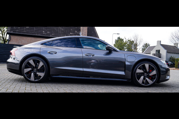 Audi e-tron GT RS 93 kWh | Carbon | B&O 3D | Massage | SOH 91% | HUD | BTW | ACC | 360cam | Stoelkoeling | DriveSelect | Sunroof |