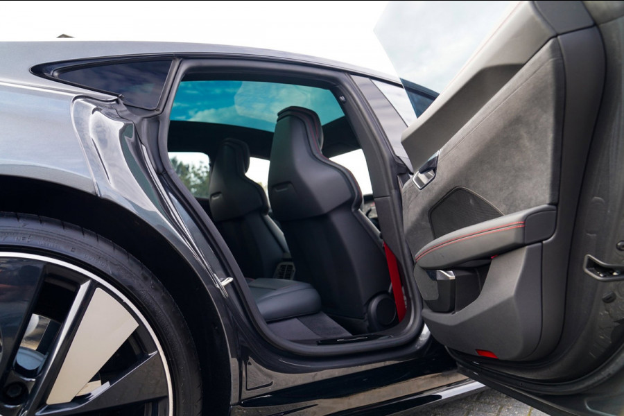 Audi e-tron GT RS 93 kWh | Carbon | B&O 3D | Massage | SOH 91% | HUD | BTW | ACC | 360cam | Stoelkoeling | DriveSelect | Sunroof |