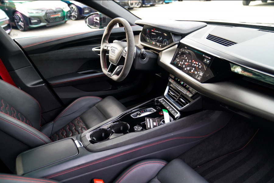 Audi e-tron GT RS 93 kWh | Carbon | B&O 3D | Massage | SOH 91% | HUD | BTW | ACC | 360cam | Stoelkoeling | DriveSelect | Sunroof |