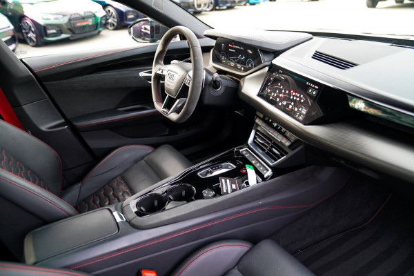 Audi e-tron GT RS 93 kWh | Carbon | B&O 3D | Massage | SOH 91% | HUD | BTW | ACC | 360cam | Stoelkoeling | DriveSelect | Sunroof |