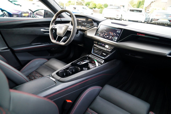 Audi e-tron GT RS 93 kWh | Carbon | B&O 3D | Massage | SOH 91% | HUD | BTW | ACC | 360cam | Stoelkoeling | DriveSelect | Sunroof |
