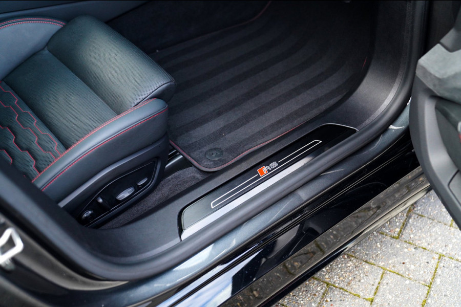 Audi e-tron GT RS 93 kWh | Carbon | B&O 3D | Massage | SOH 91% | HUD | BTW | ACC | 360cam | Stoelkoeling | DriveSelect | Sunroof |