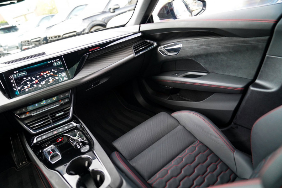 Audi e-tron GT RS 93 kWh | Carbon | B&O 3D | Massage | SOH 91% | HUD | BTW | ACC | 360cam | Stoelkoeling | DriveSelect | Sunroof |