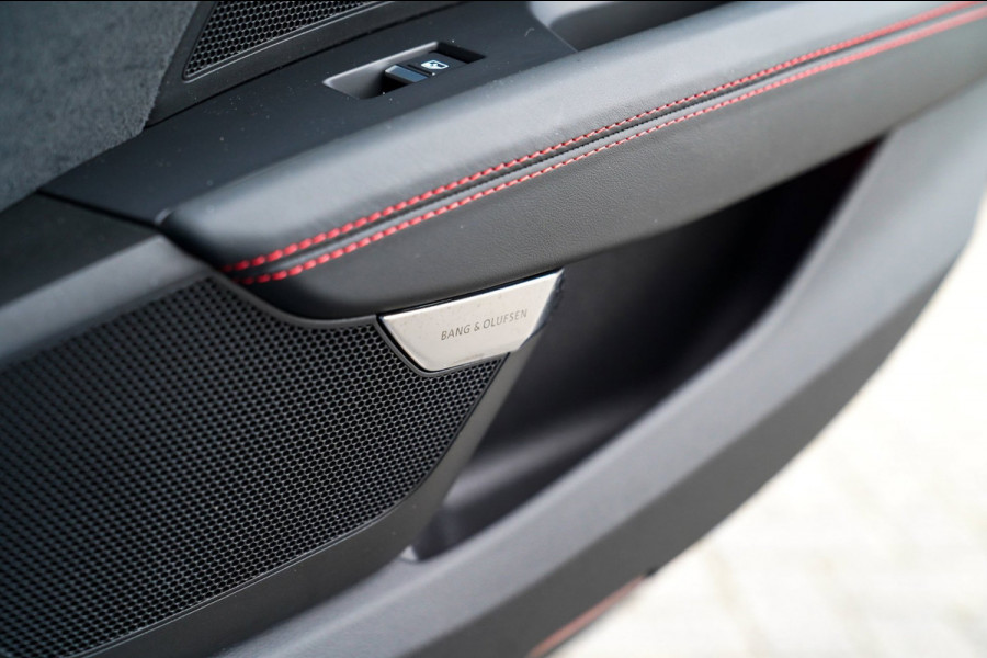 Audi e-tron GT RS 93 kWh | Carbon | B&O 3D | Massage | SOH 91% | HUD | BTW | ACC | 360cam | Stoelkoeling | DriveSelect | Sunroof |