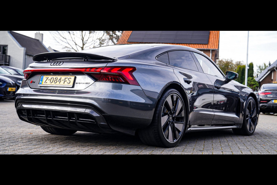 Audi e-tron GT RS 93 kWh | Carbon | B&O 3D | Massage | SOH 91% | HUD | BTW | ACC | 360cam | Stoelkoeling | DriveSelect | Sunroof |