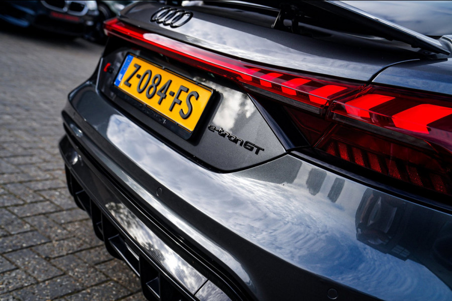 Audi e-tron GT RS 93 kWh | Carbon | B&O 3D | Massage | SOH 91% | HUD | BTW | ACC | 360cam | Stoelkoeling | DriveSelect | Sunroof |