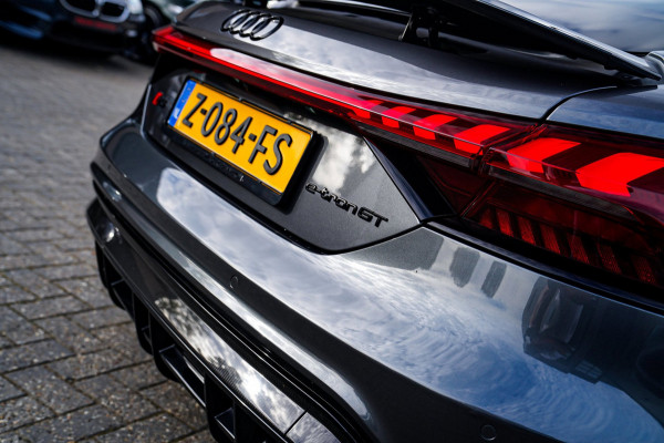 Audi e-tron GT RS 93 kWh | Carbon | B&O 3D | Massage | SOH 91% | HUD | BTW | ACC | 360cam | Stoelkoeling | DriveSelect | Sunroof |
