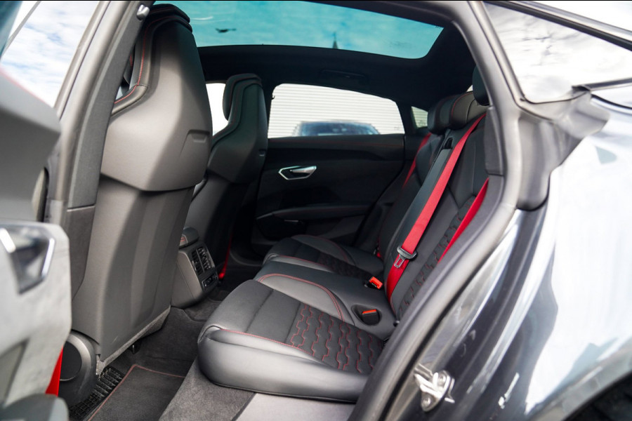 Audi e-tron GT RS 93 kWh | Carbon | B&O 3D | Massage | SOH 91% | HUD | BTW | ACC | 360cam | Stoelkoeling | DriveSelect | Sunroof |