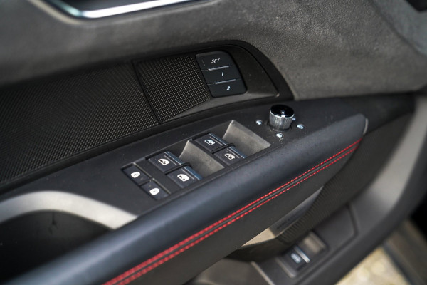 Audi e-tron GT RS 93 kWh | Carbon | B&O 3D | Massage | SOH 91% | HUD | BTW | ACC | 360cam | Stoelkoeling | DriveSelect | Sunroof |