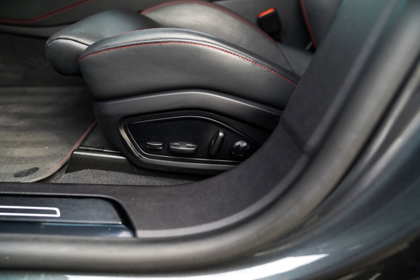 Audi e-tron GT RS 93 kWh | Carbon | B&O 3D | Massage | SOH 91% | HUD | BTW | ACC | 360cam | Stoelkoeling | DriveSelect | Sunroof |