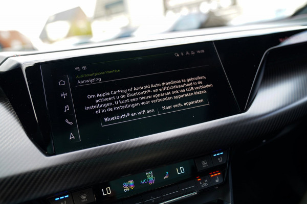 Audi e-tron GT RS 93 kWh | Carbon | B&O 3D | Massage | SOH 91% | HUD | BTW | ACC | 360cam | Stoelkoeling | DriveSelect | Sunroof |