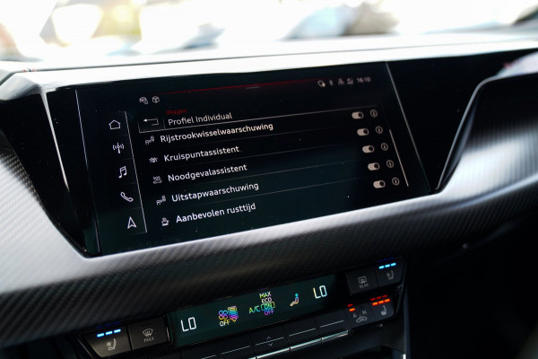 Audi e-tron GT RS 93 kWh | Carbon | B&O 3D | Massage | SOH 91% | HUD | BTW | ACC | 360cam | Stoelkoeling | DriveSelect | Sunroof |